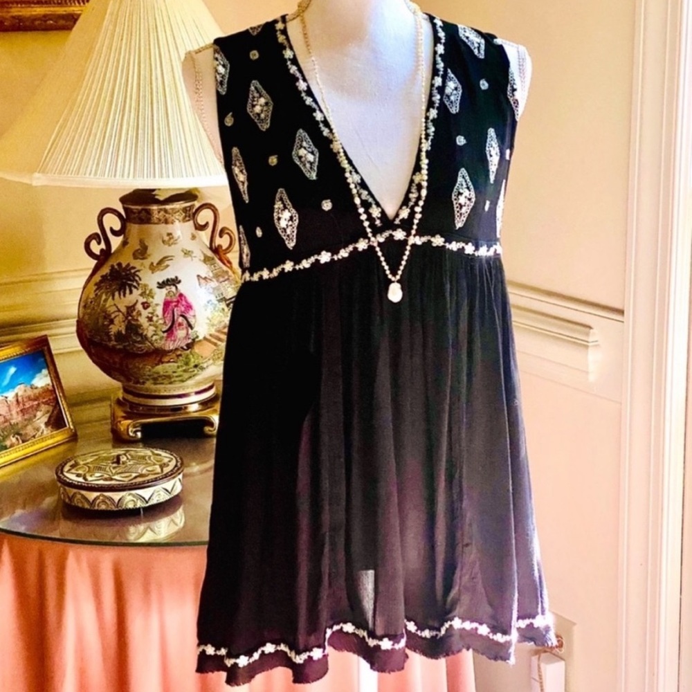 🌺🎉HP🎉🌺 NWOT Free People Diamond Embroidered Top - Picture 6 of 16